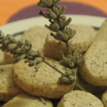 Biscottini integrali ai fiori di lavanda