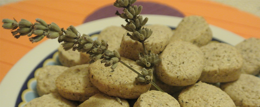 Biscottini integrali alla lavanda